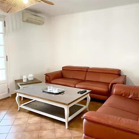 Βίλα Constance - Swimming Pool & Parking - Sleeps 8 *