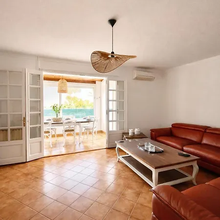 Constance - Swimming Pool & Parking - Sleeps 8 * Six-Fours-les-Plages